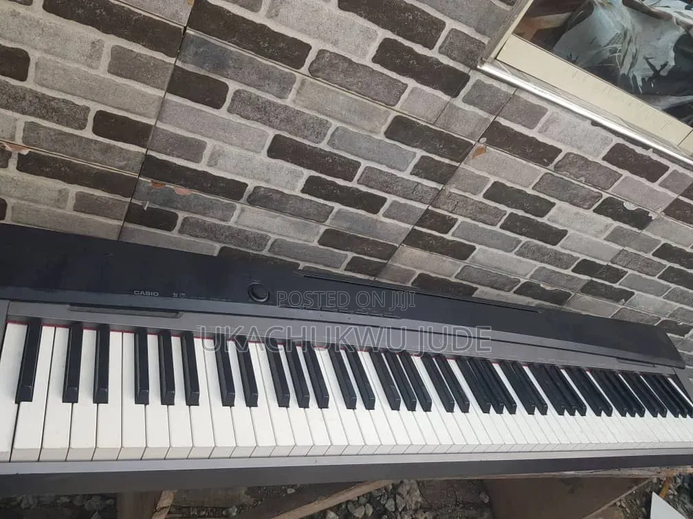 Casio Privia Px-130digital Stage Piano Featuring 88 Weighted Keys.