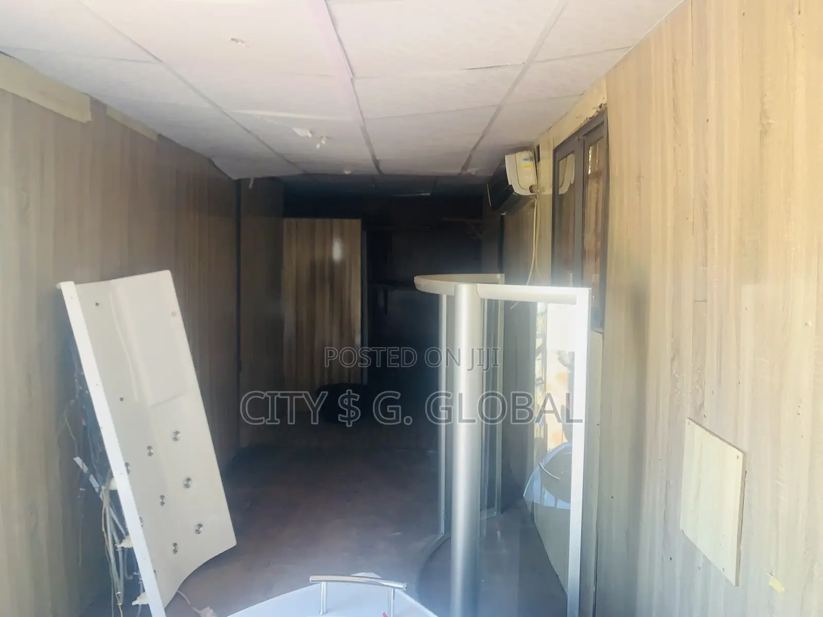 Space for Restaurant for Rent in Gudu