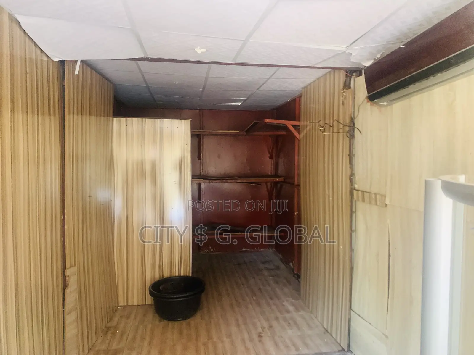 Space for Restaurant for Rent in Gudu