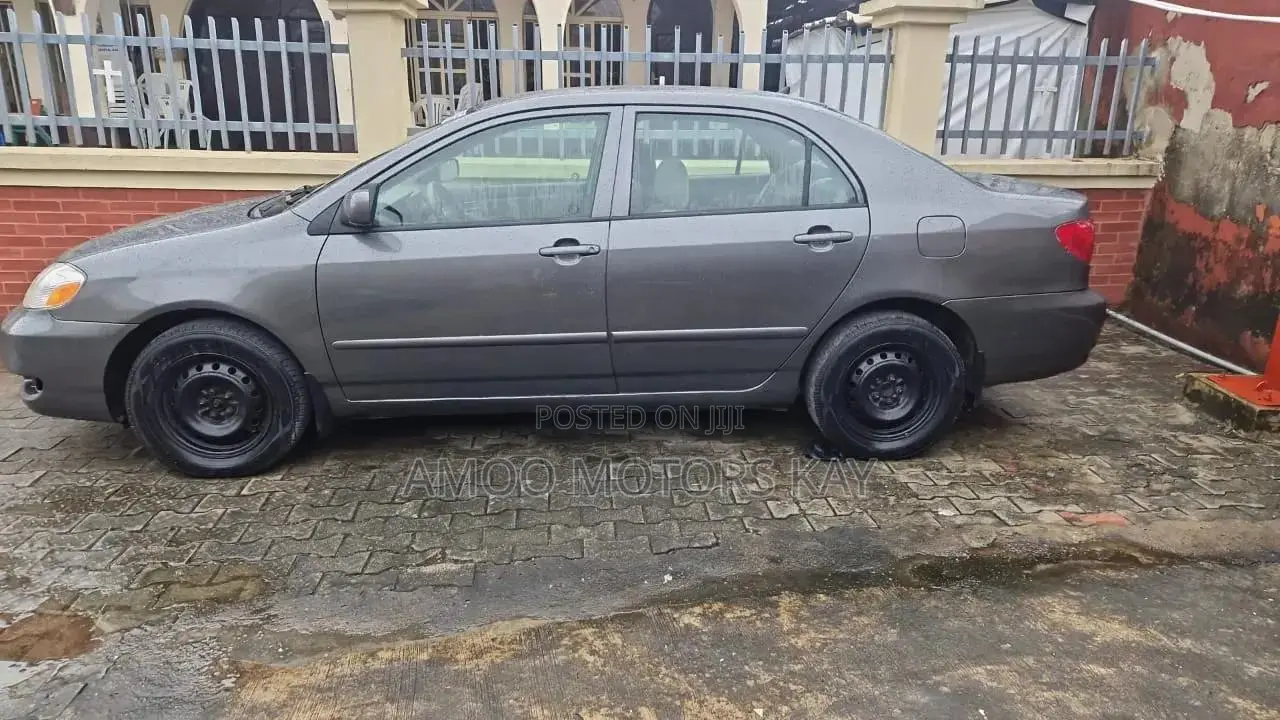 Toyota Corolla CE 2005 Gray