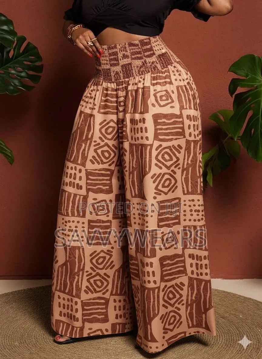 Big Palazzo With Smoked Waist 