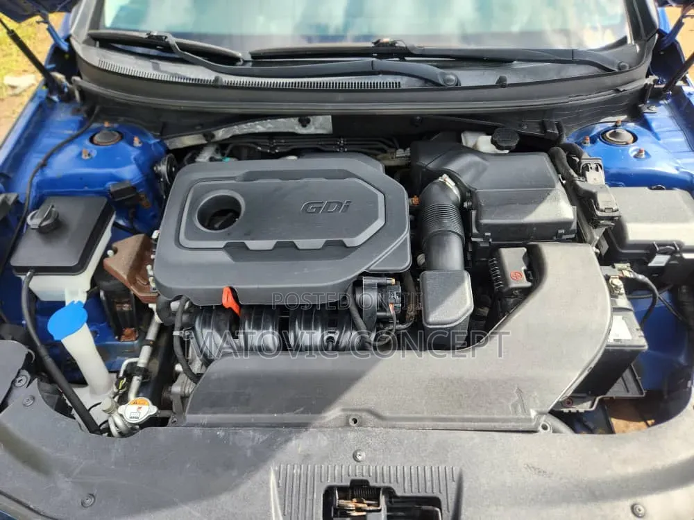 Hyundai Sonata SE 4dr Sedan (2.4L 4cyl 6A) 2015 Blue