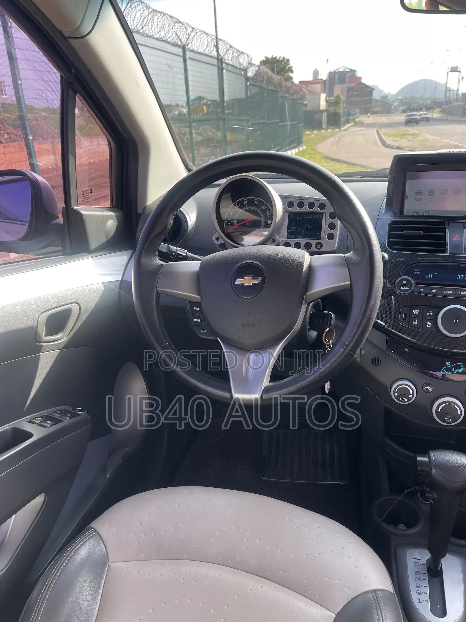Chevrolet Spark Hatch LT 2011 Pink