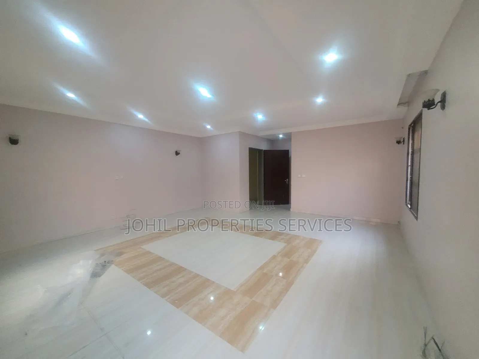 3bdrm Block of Flats in Wuye for rent