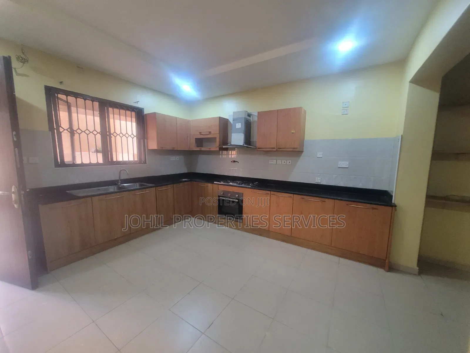 3bdrm Block of Flats in Wuye for rent