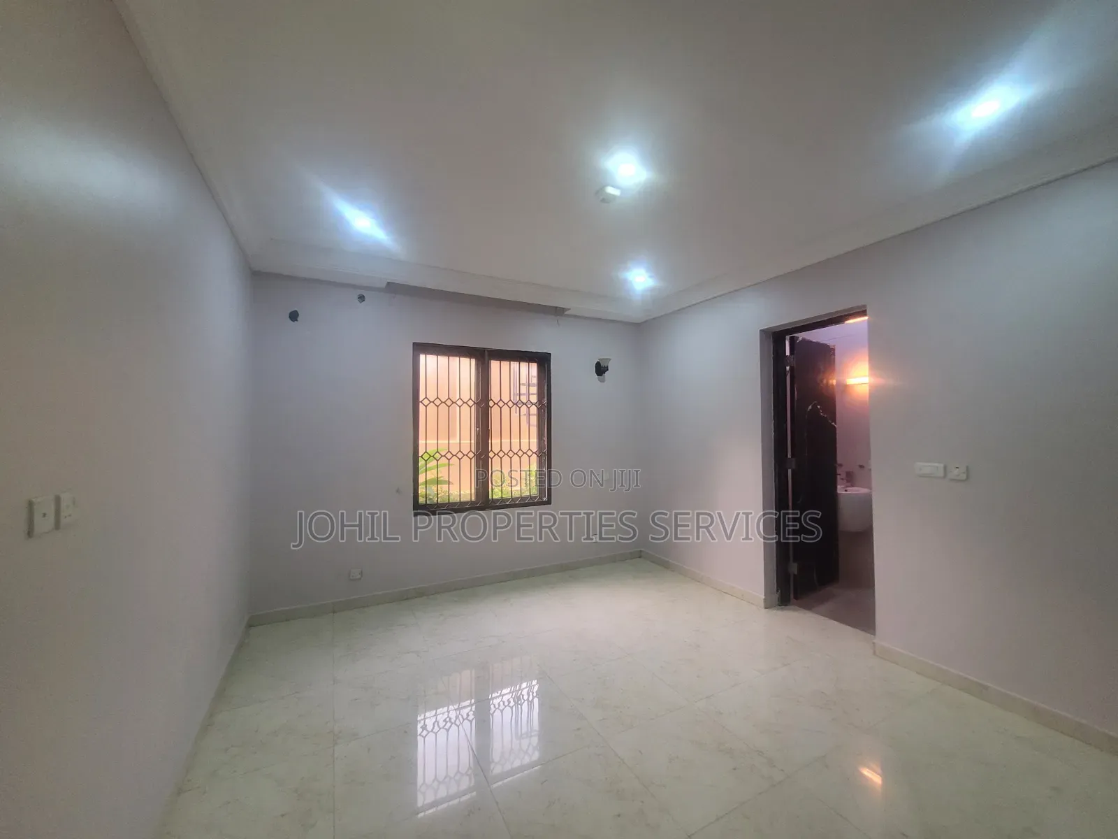 3bdrm Block of Flats in Wuye for rent