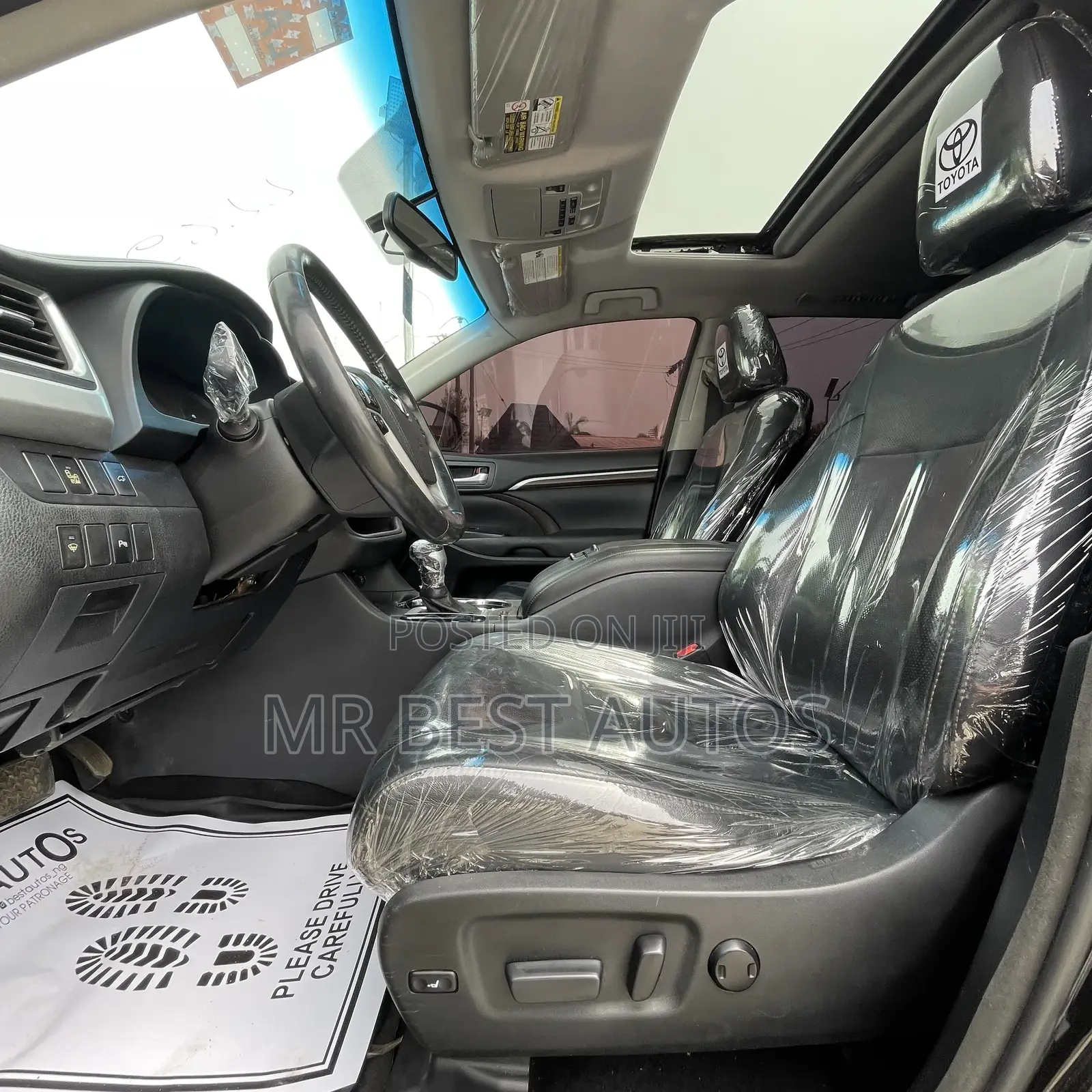 Toyota Highlander Limited Platinum 4dr SUV AWD (3.5L 6cyl 6A) 2015