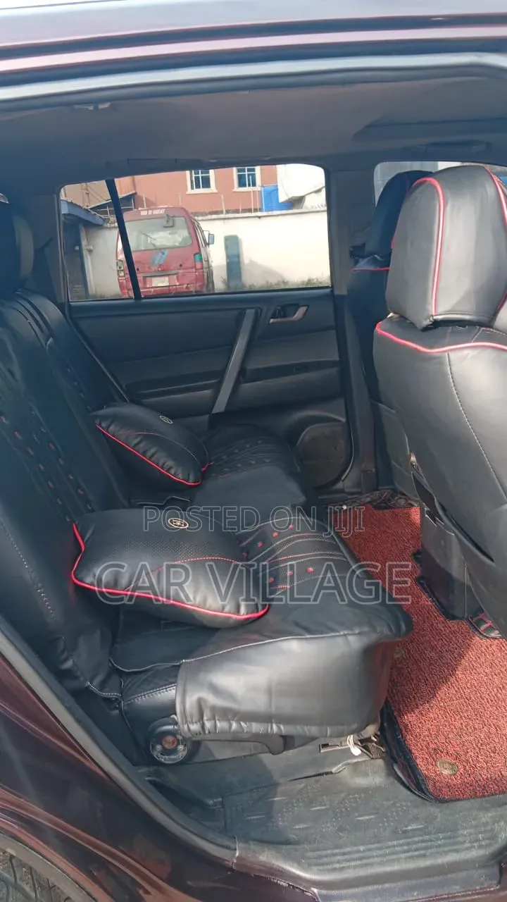Toyota Highlander 2013 Brown