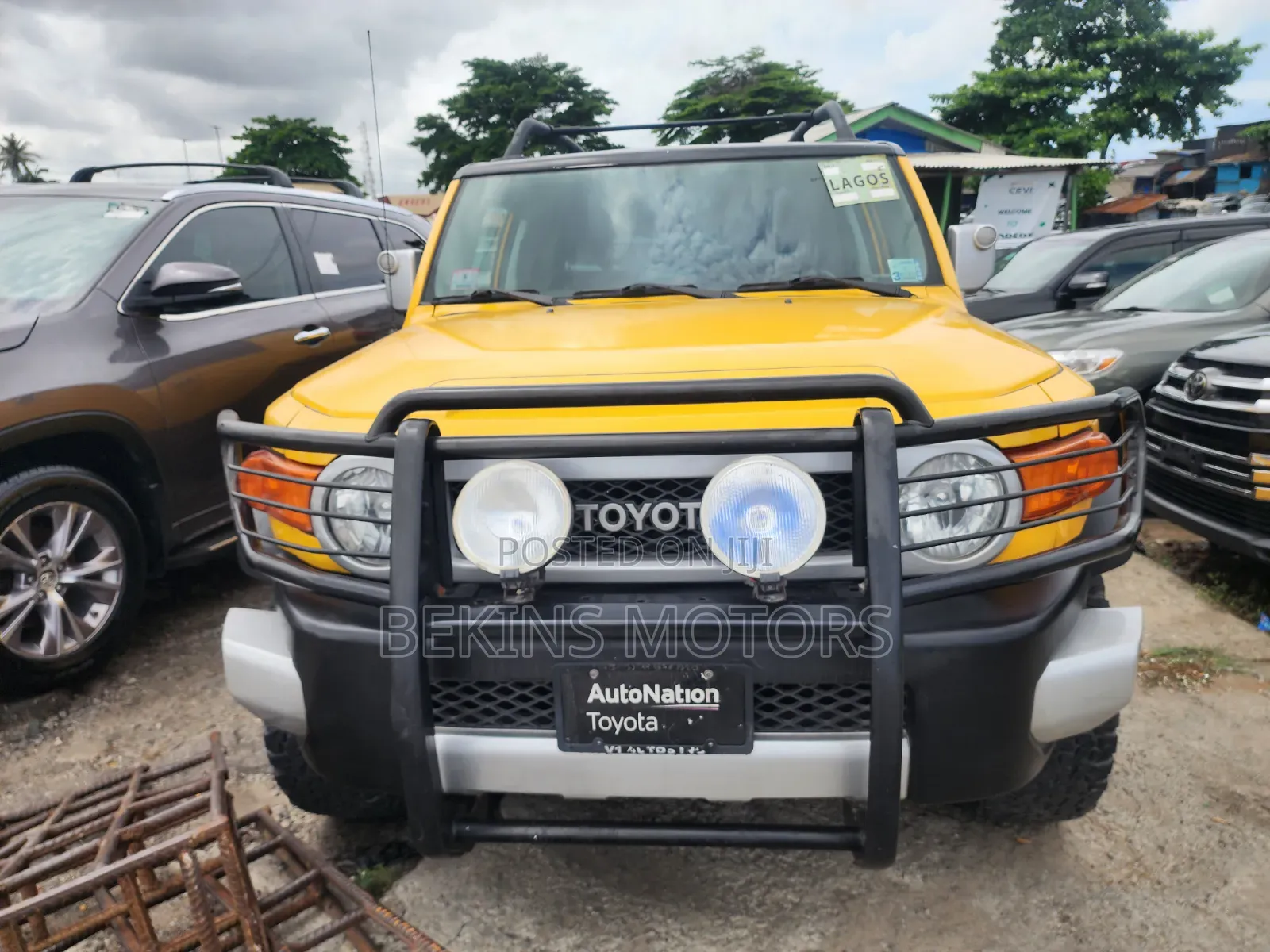 Toyota FJ Cruiser 2005 Yellow