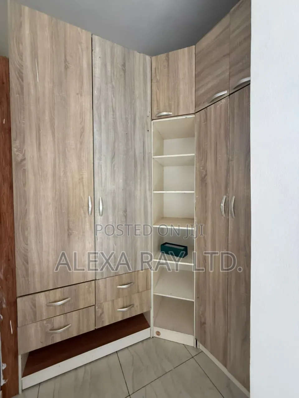 1bdrm Shared Apartment in Chevron for rent