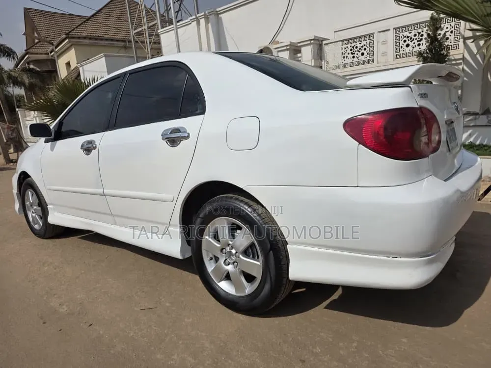 Toyota Corolla 2007 White
