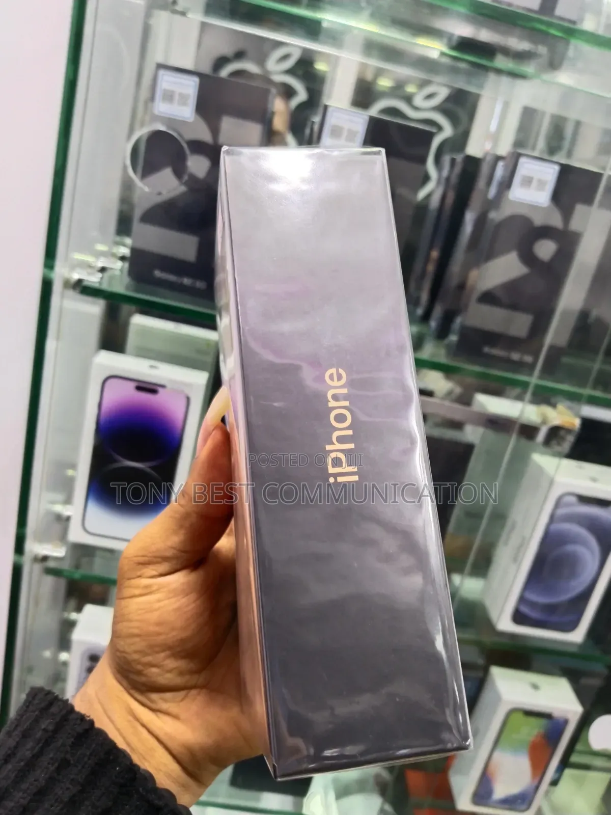 New Apple iPhone 11 Pro Max 256 GB Gold