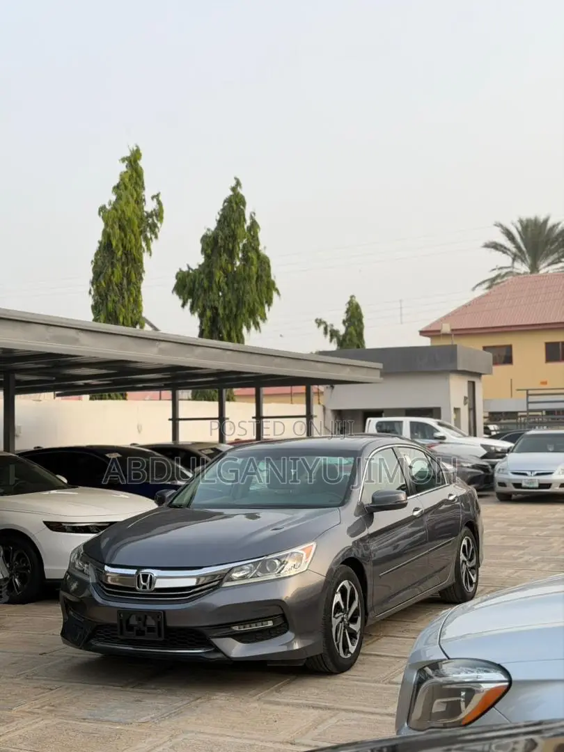 Honda Accord EX-L 4dr Sedan FWD (2.4L 4cyl 2A) 2017 Gray