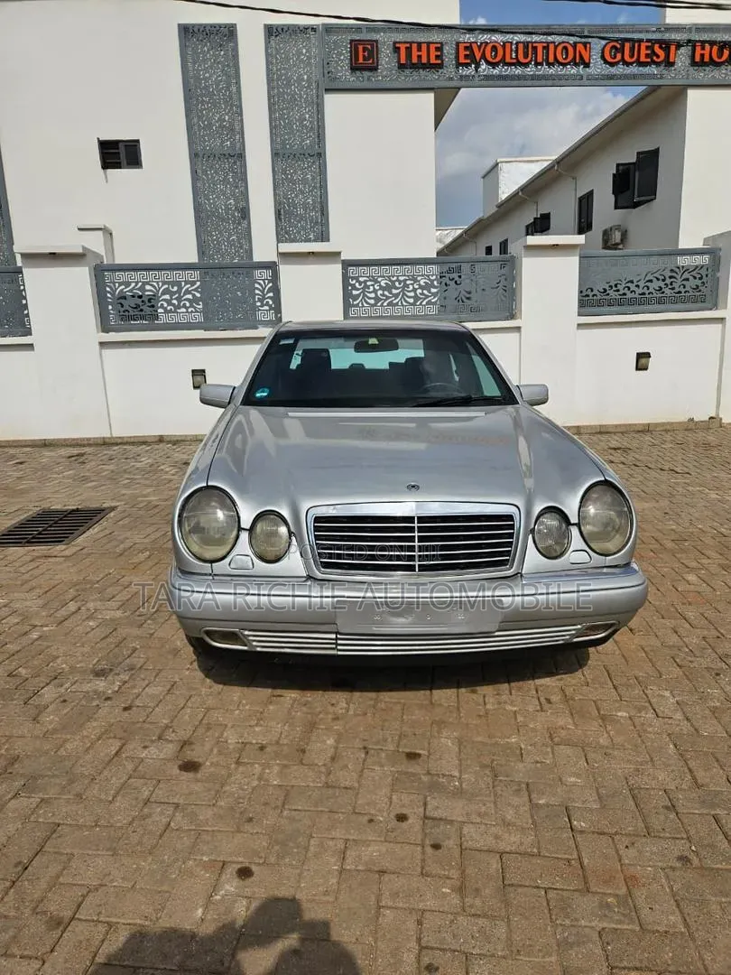 Mercedes-Benz E280 2007 Silver