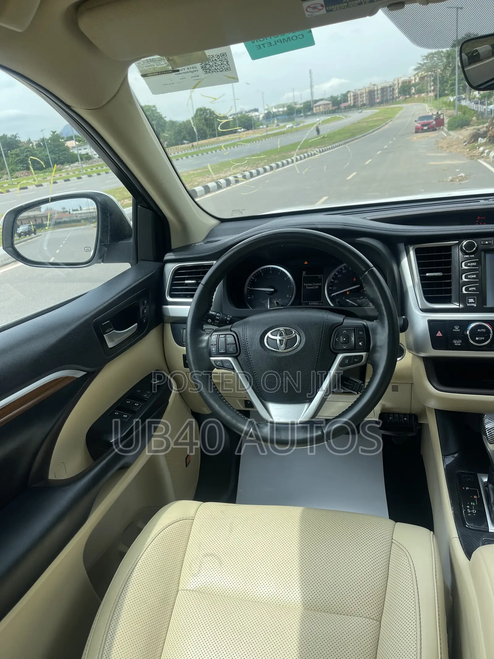 Toyota Highlander Limited 2019 White