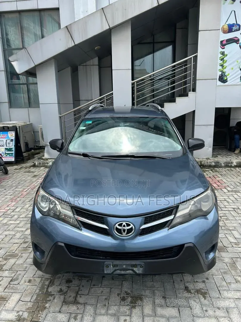 Toyota RAV4 2014 Blue