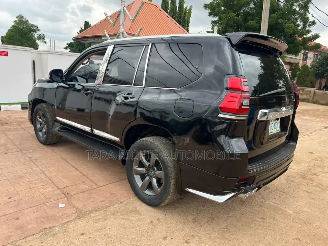 Toyota Land Cruiser Prado 2008 Black