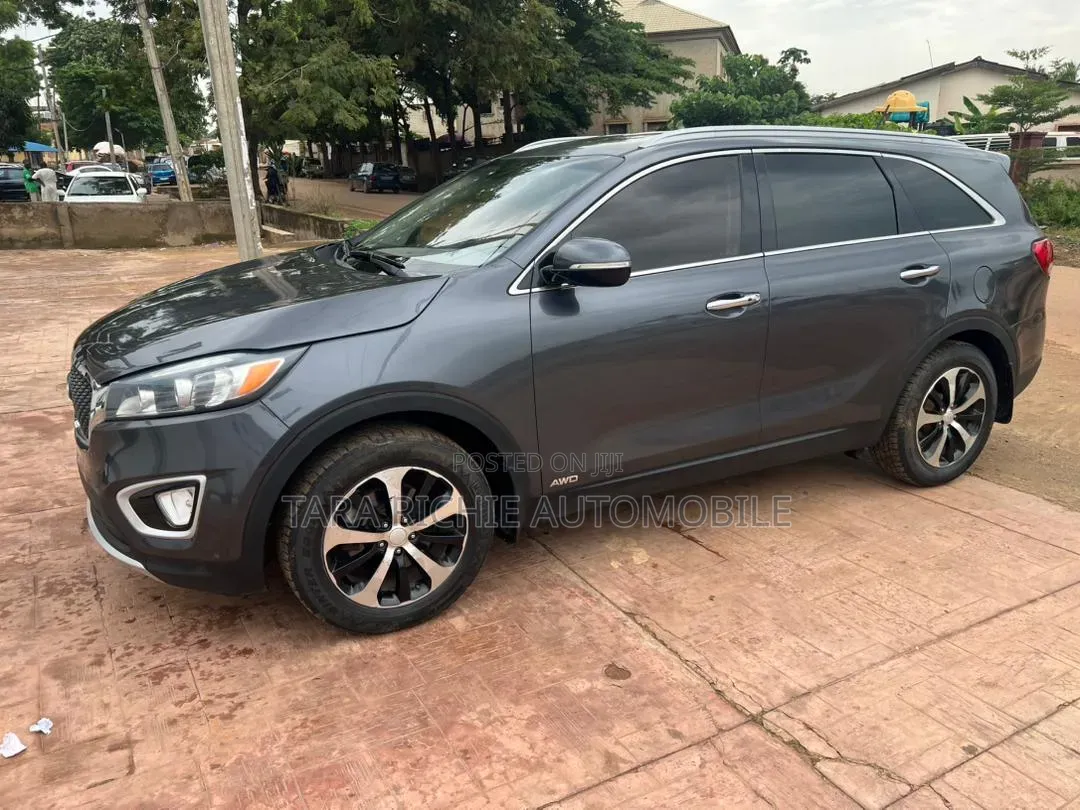 Kia Sorento 4dr SUV 2016 Gray