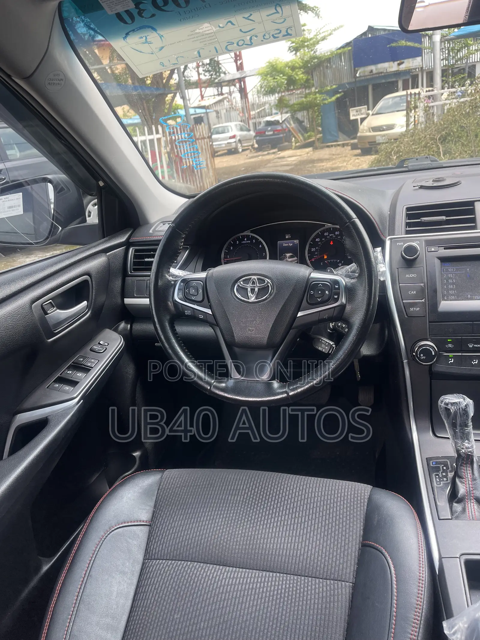 Toyota Camry SE 4dr Sedan (2.5L 4cyl 6A) 2016 Black