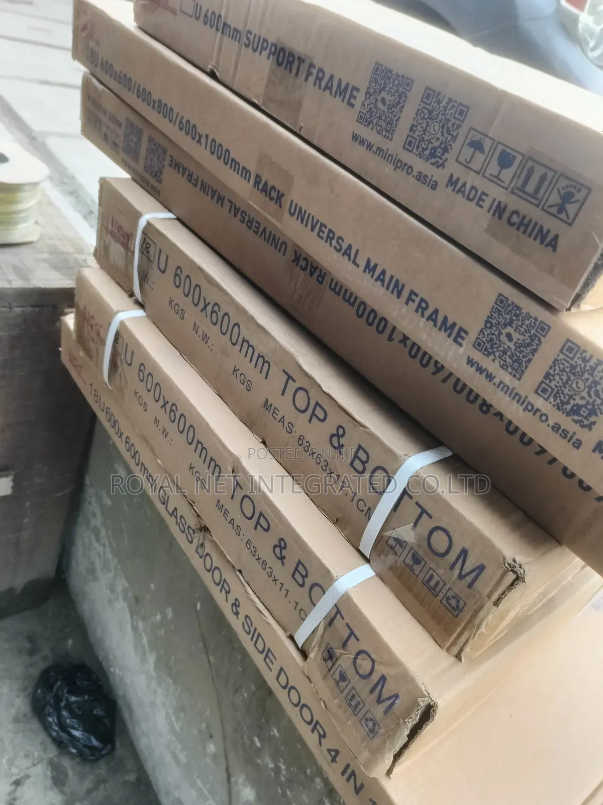 Telecom Rack 18u 600x600
