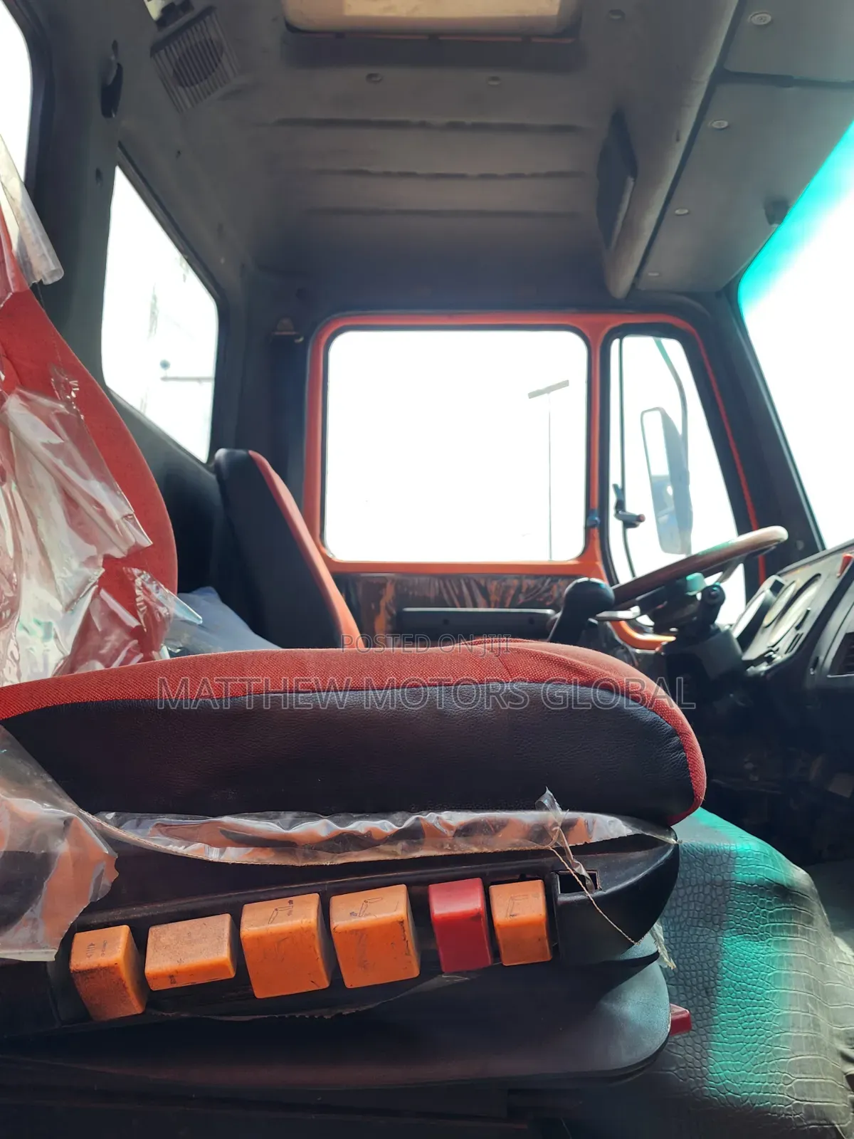 Foreign Used Mercedes Benz 2628 Tipper V8 2000 Orange