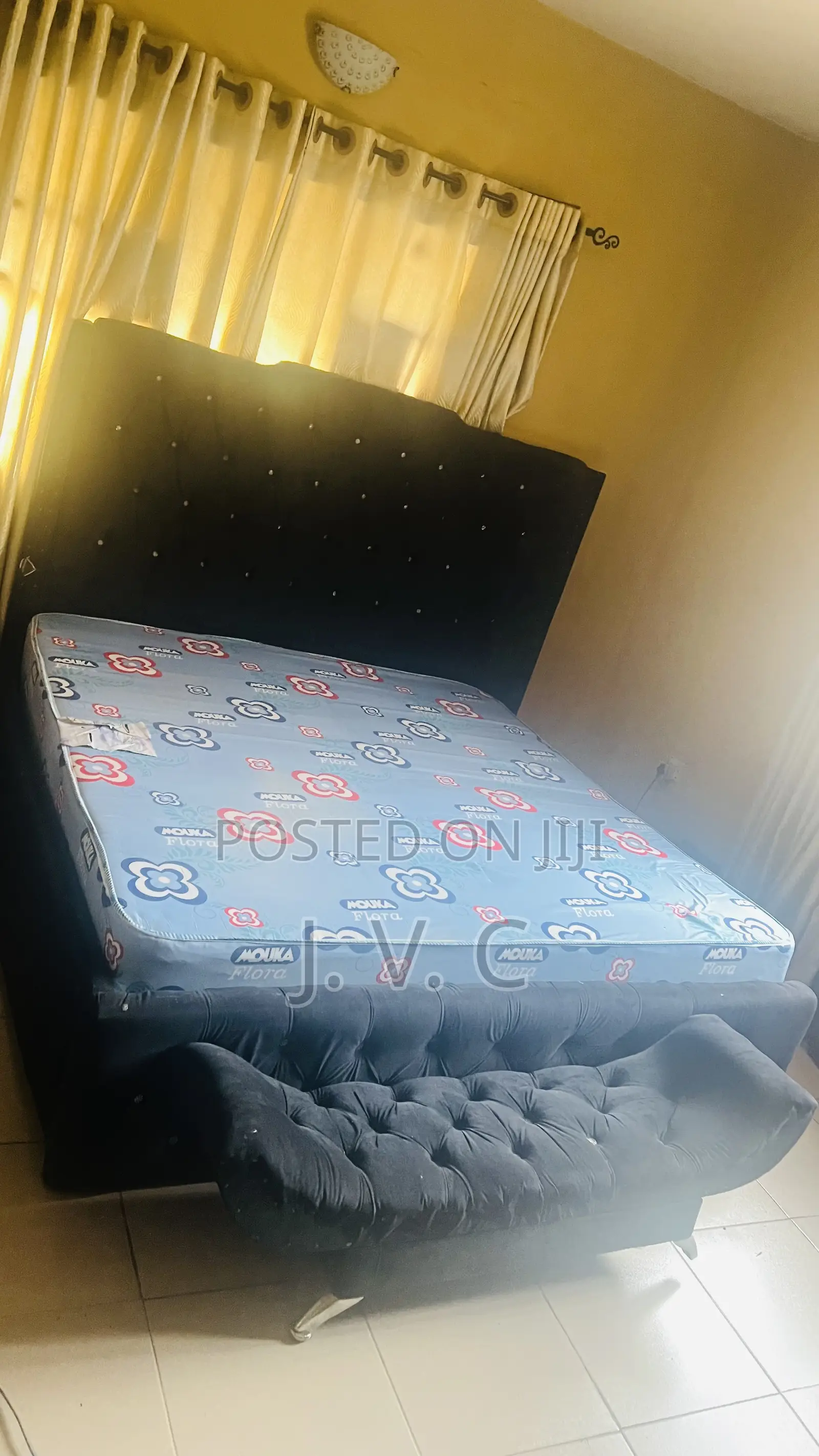 Bedframe and Mattress