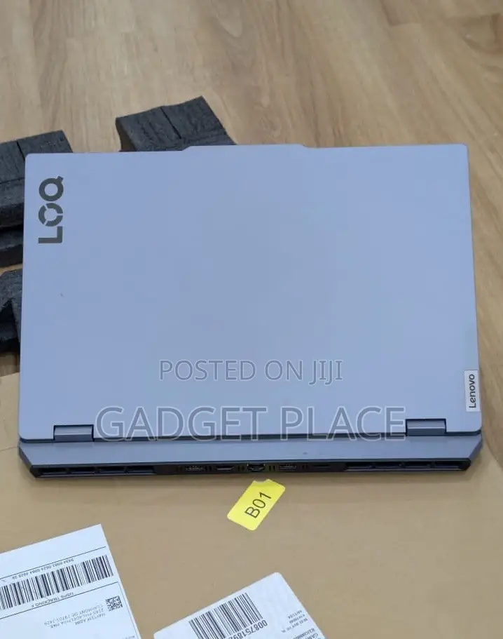 New Laptop Lenovo LOQ 15ARP9 16GB AMD Ryzen 7 SSD 512GB