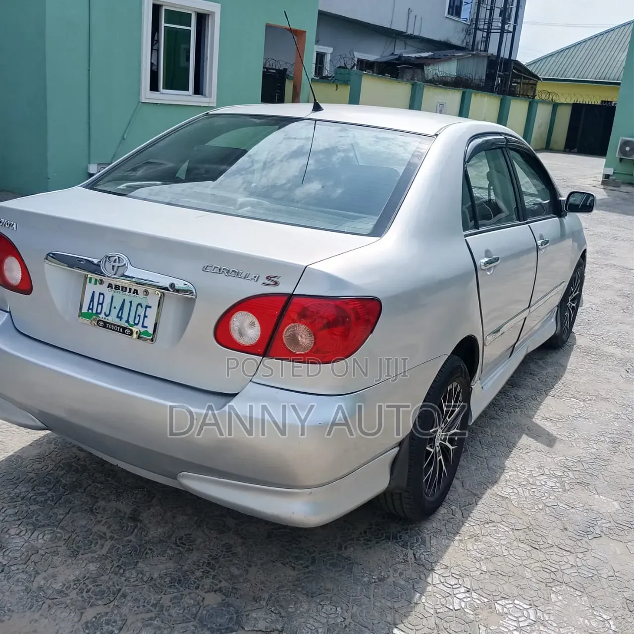 Toyota Corolla 2005 Gray