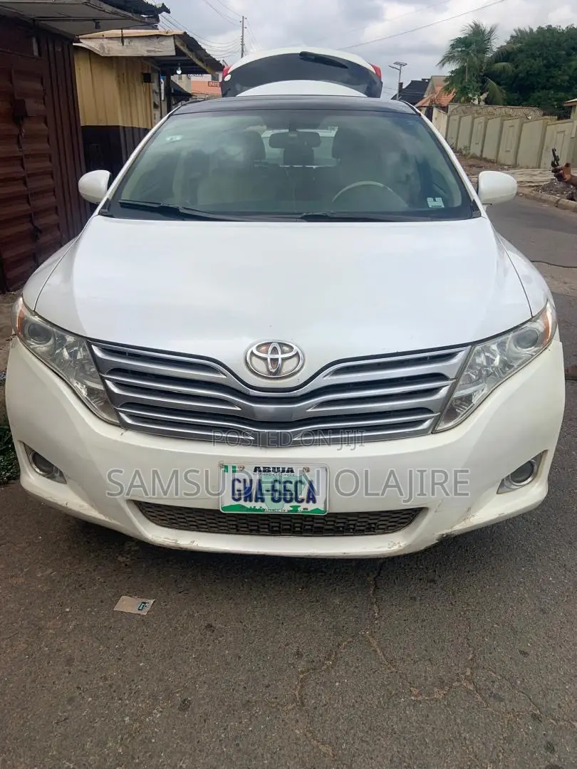 Toyota Venza XLE 2012 White