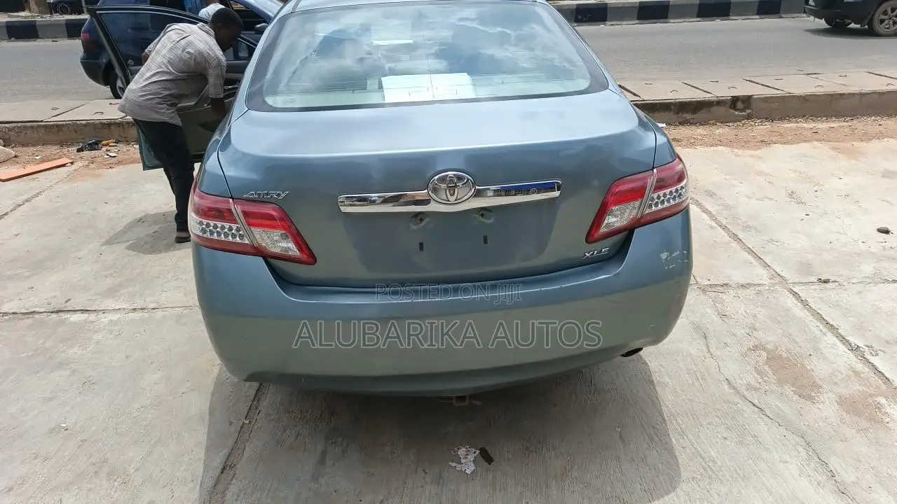 Toyota Camry 2010 Green