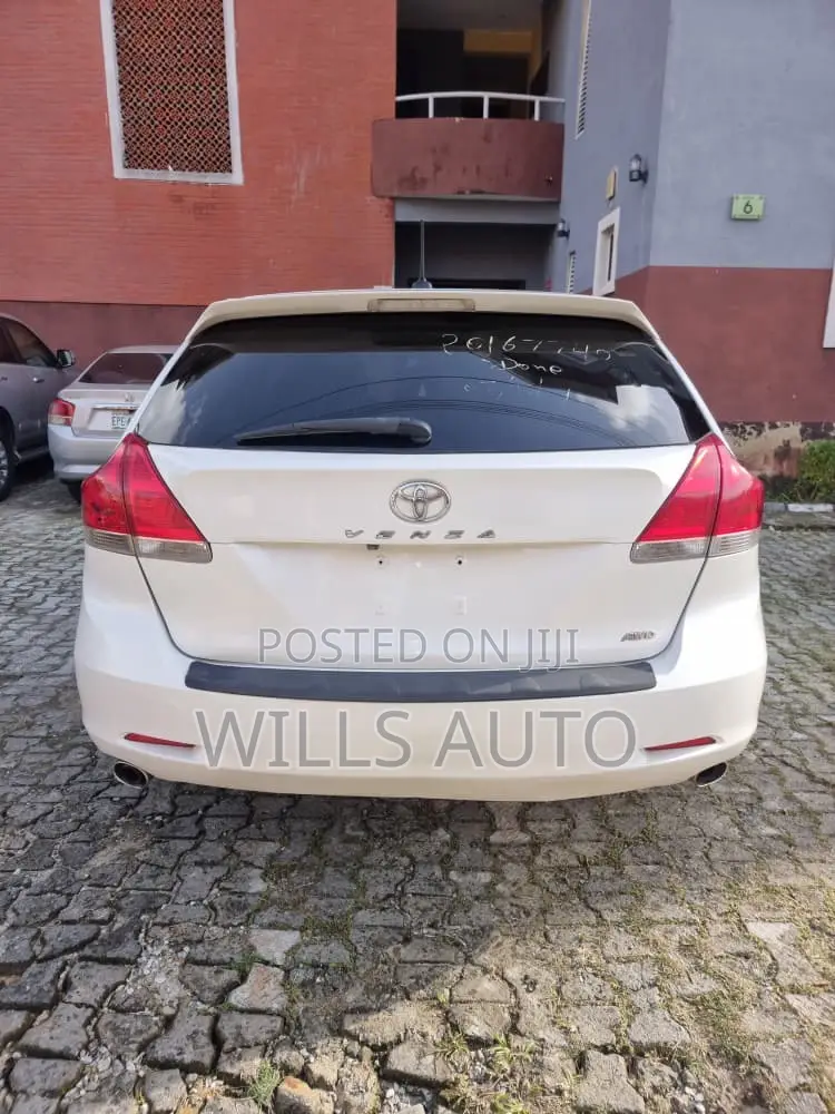 Toyota Venza 2012 White