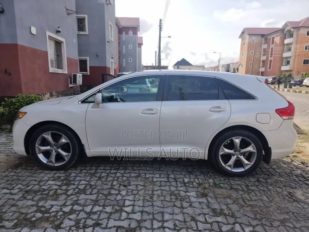 Toyota Venza 2012 White