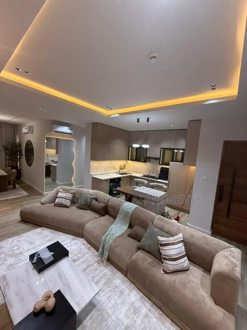 Luxurious One Bedroom Apartment With Balcony Swimming Pool and Gym
