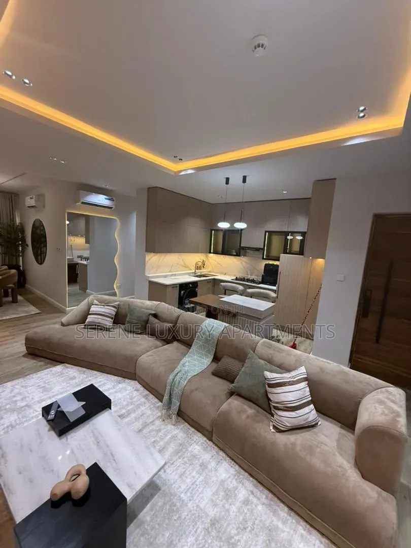 Luxurious One Bedroom Apartment With Balcony Swimming Pool and Gym