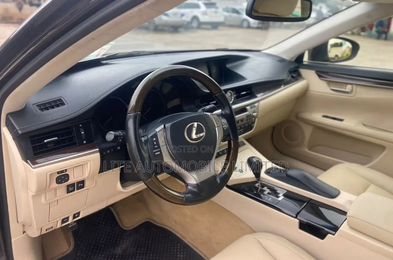 Lexus ES 350 FWD 2013 Brown