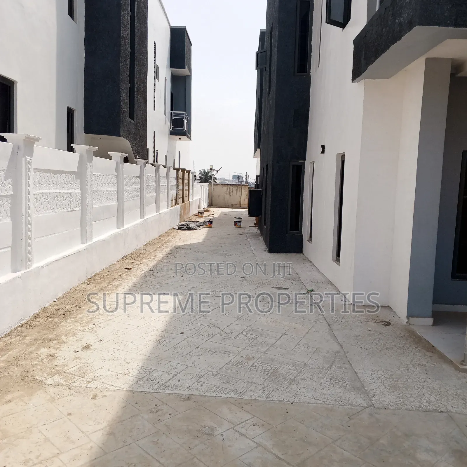 4bdrm Duplex in Engineer Lere Adigun for rent