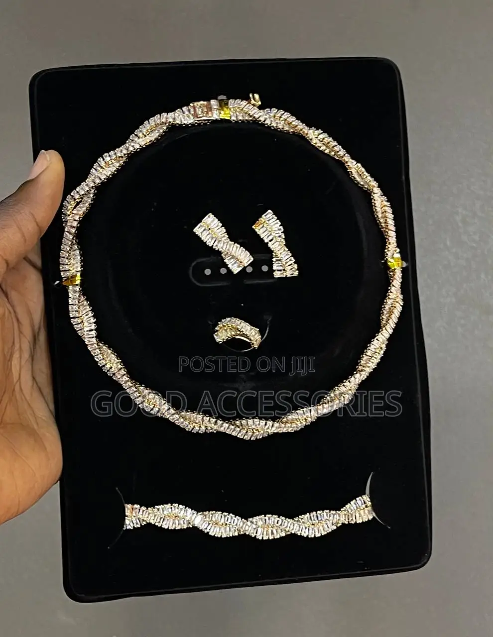 Zirconia Jewelry Set