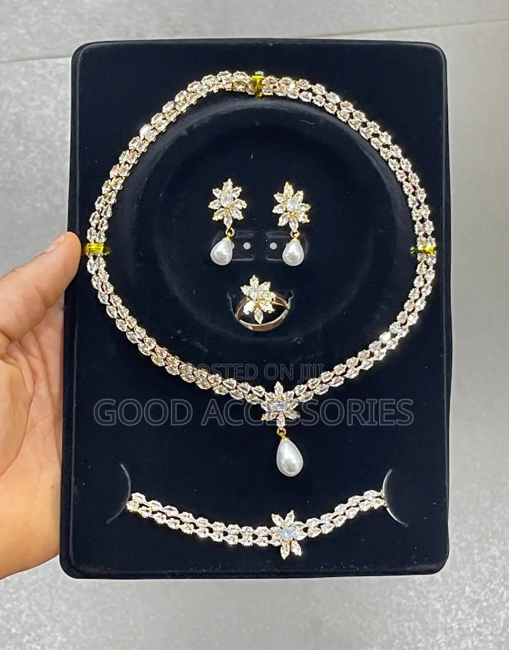 Zirconia Jewelry Set