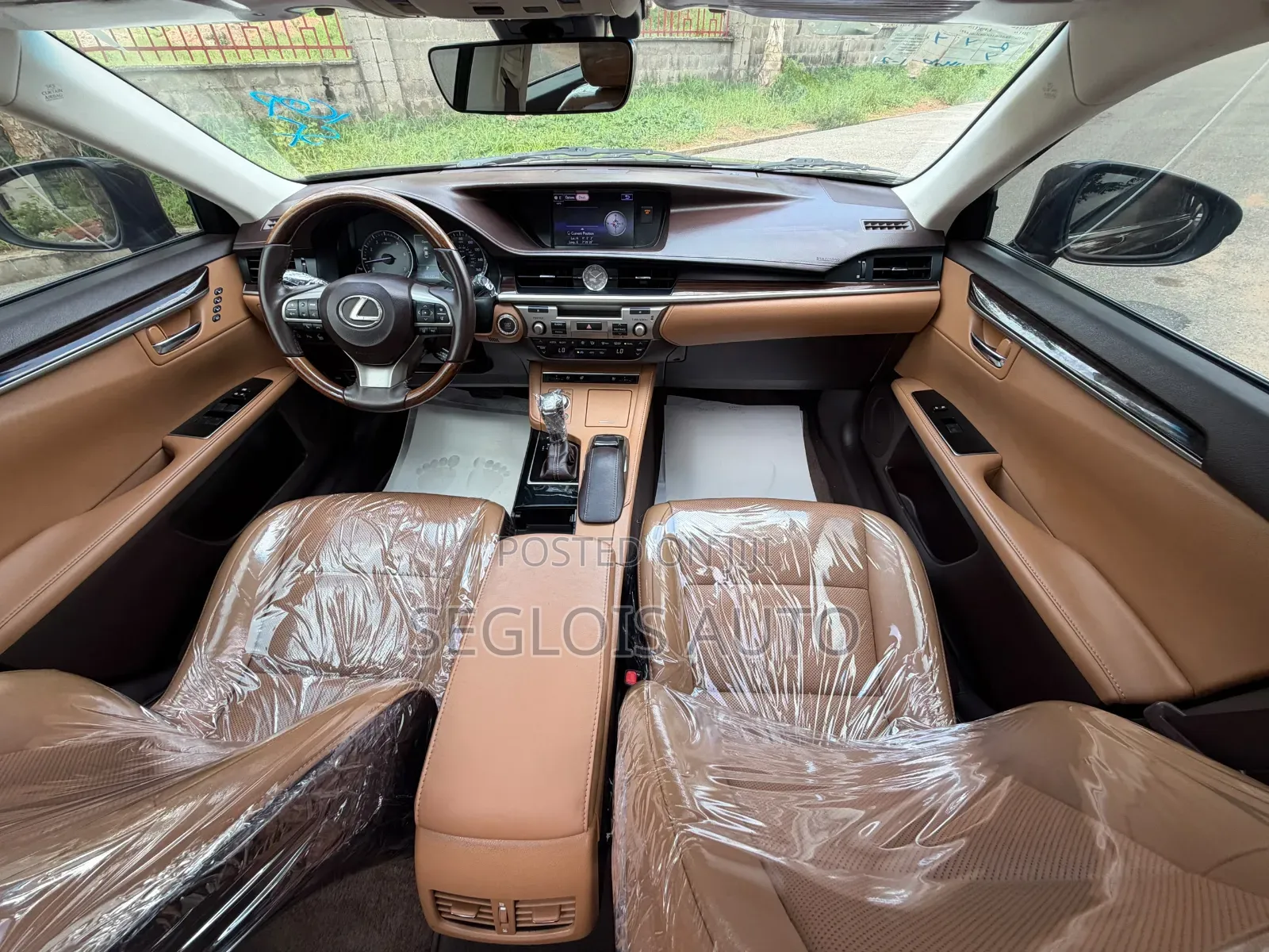 Lexus ES 2016 Maroon