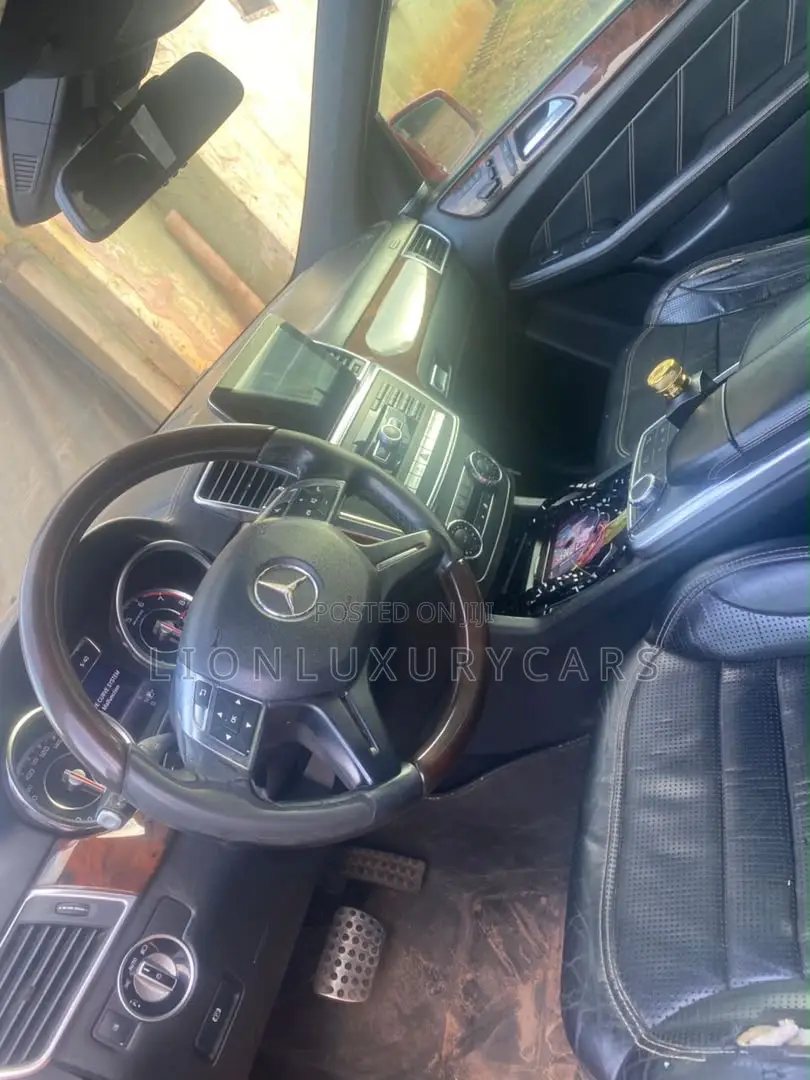 Mercedes-Benz M Class 2013 Red
