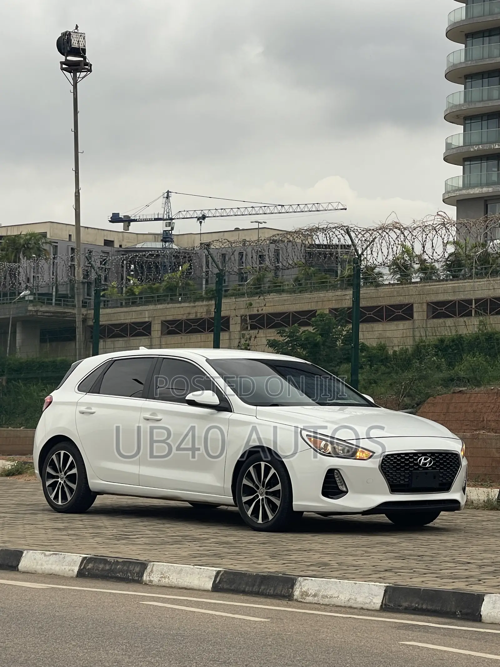 Hyundai Elantra Limited 2018 White