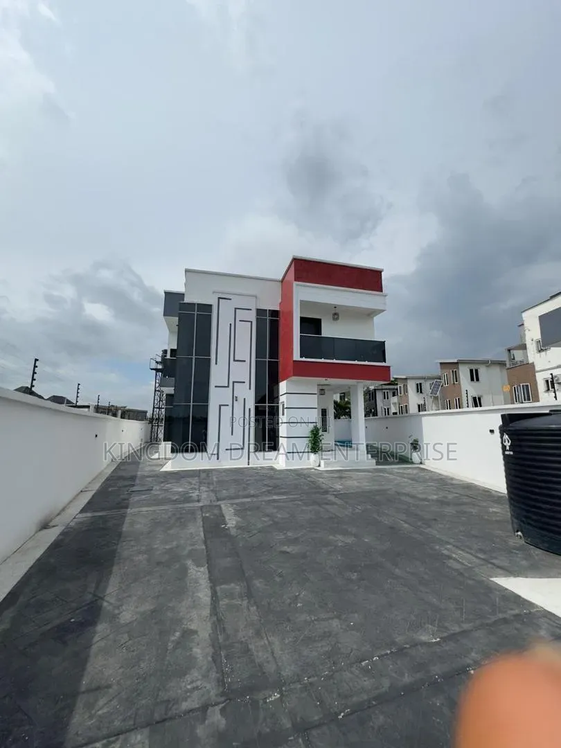 5bdrm Duplex in Chevron for rent