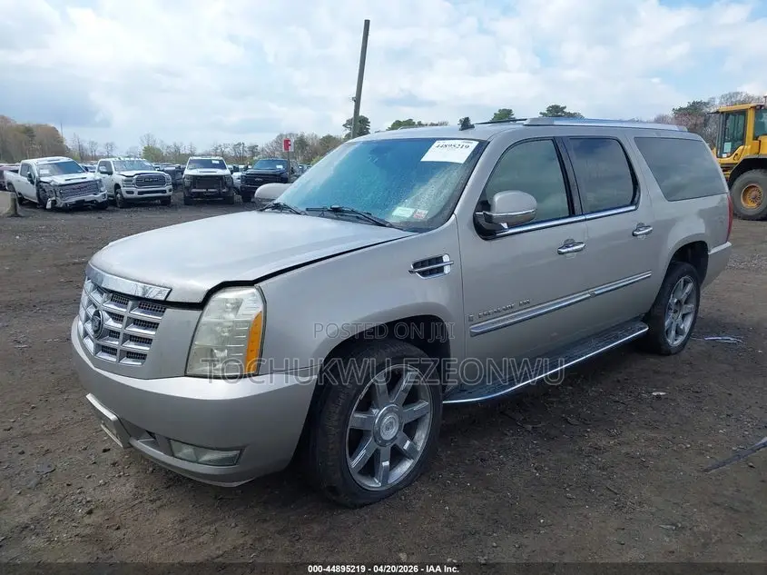 Cadillac Escalade ESV 2007 Silver