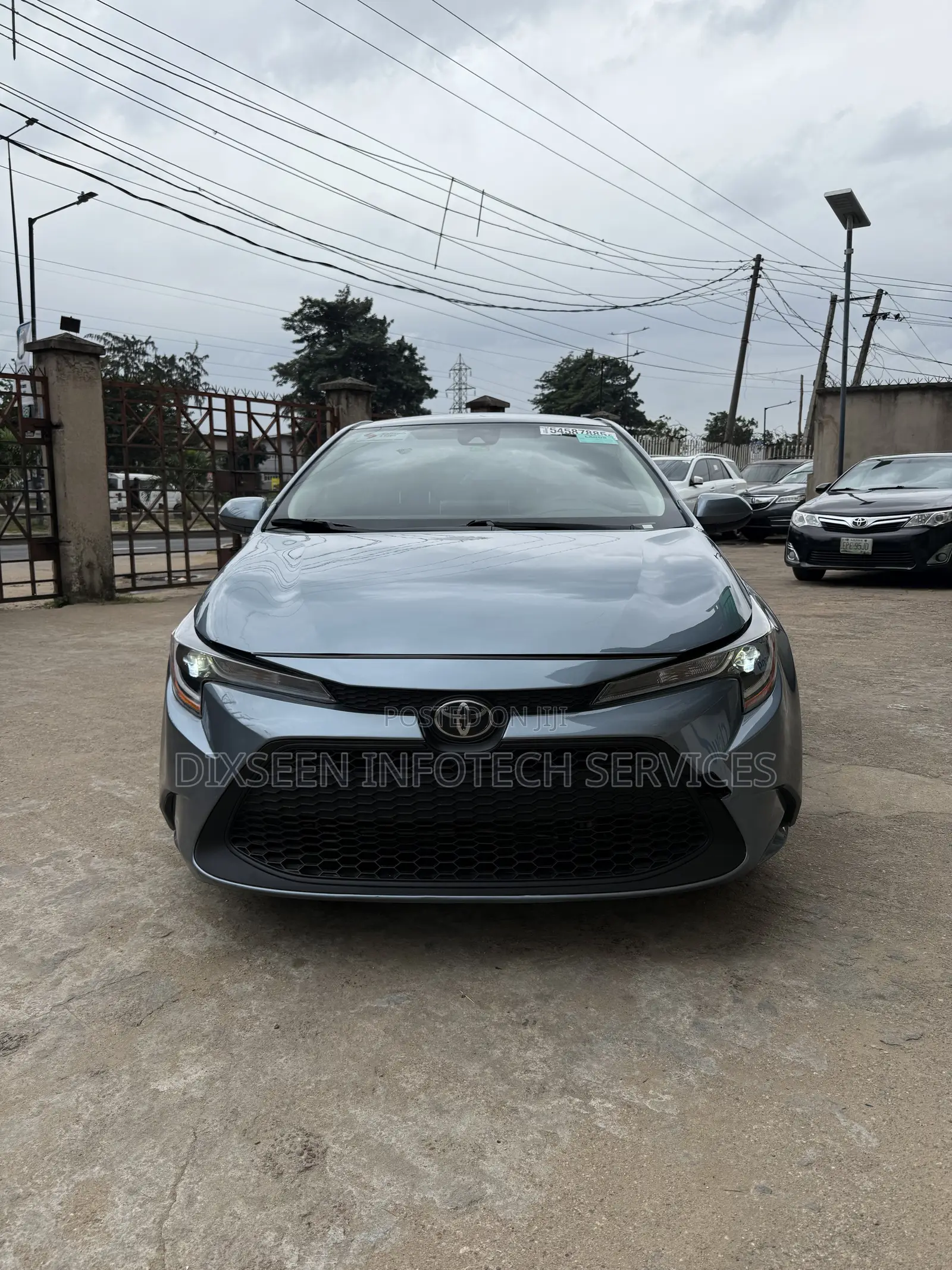 Toyota Corolla LE 2021 Blue
