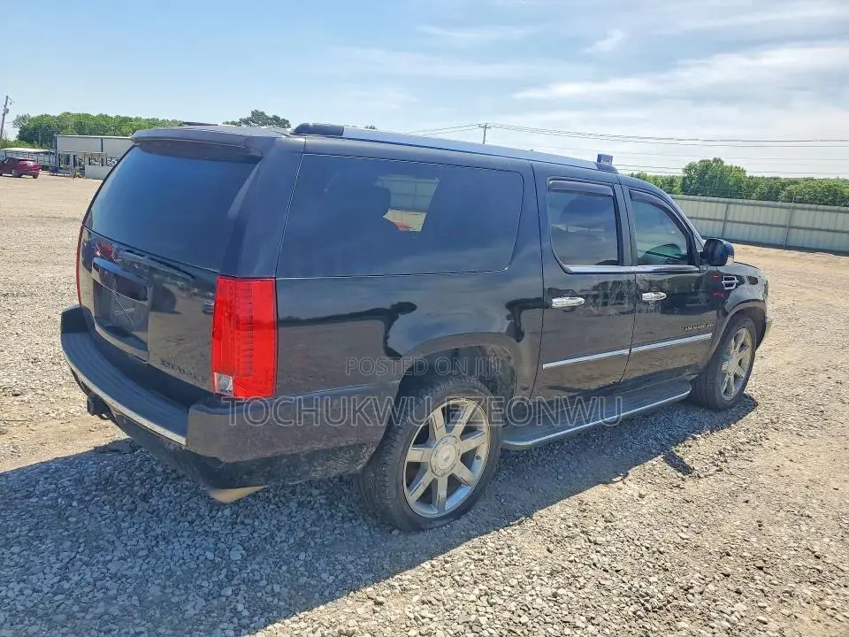 Cadillac Escalade ESV 2011 Black