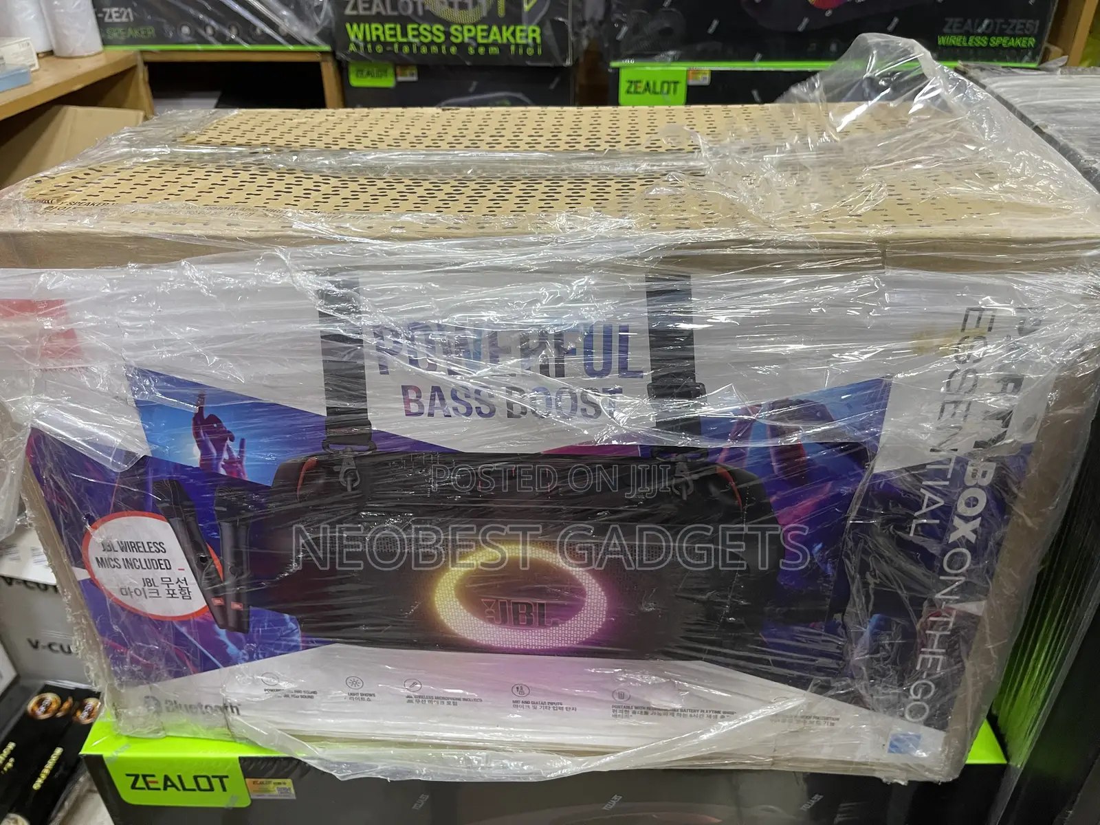 JBL Party Box on the Go Essential