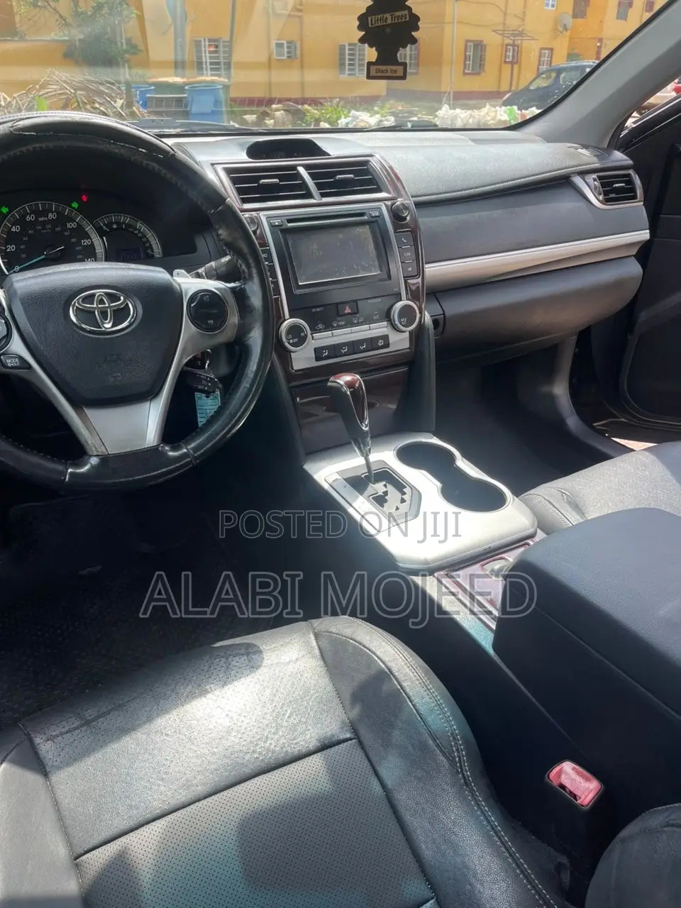 Toyota Camry SE 4dr Sedan (2.5L 4cyl 6A) 2013 Black
