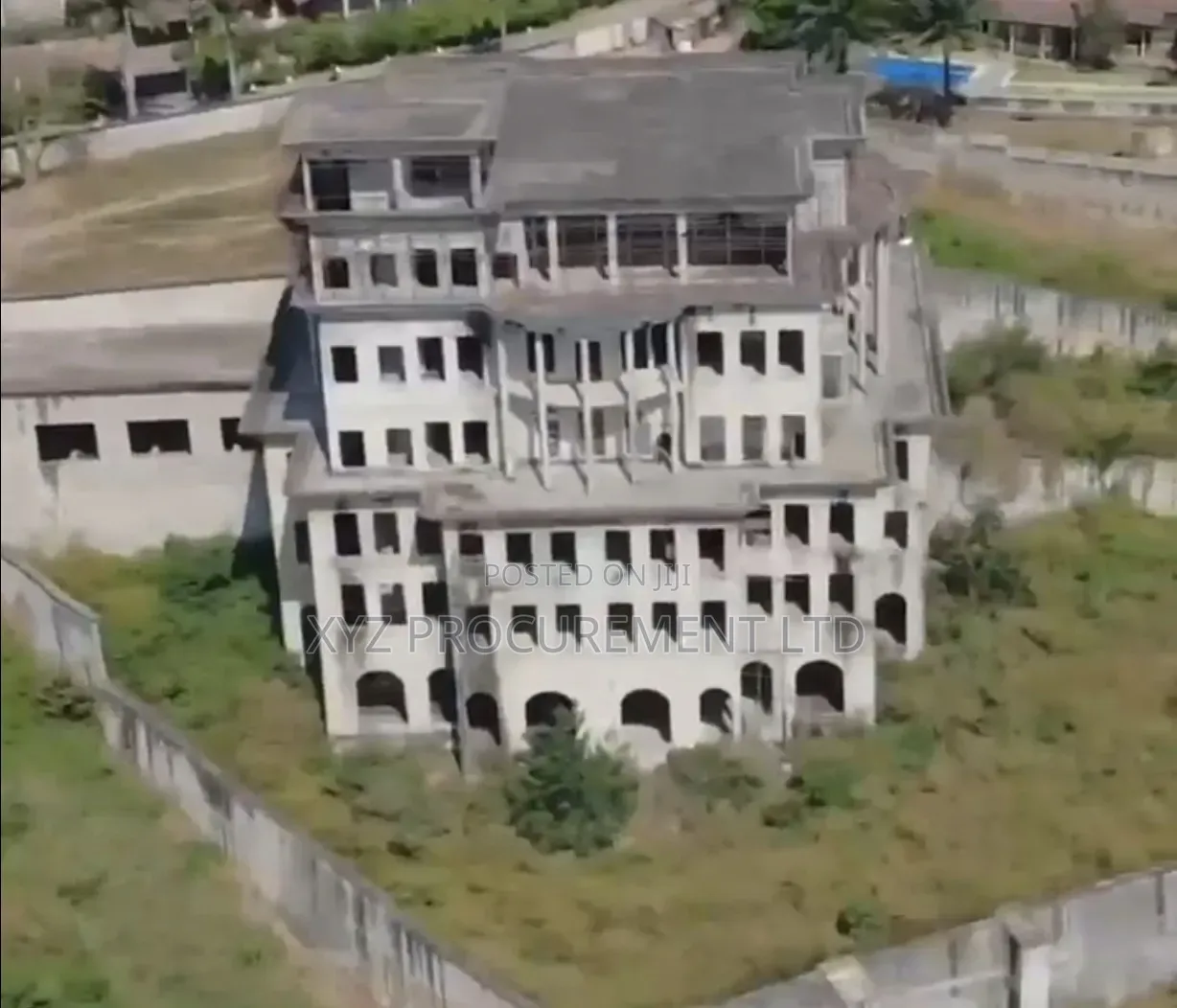 20bdrm Mansion in Maitama for sale