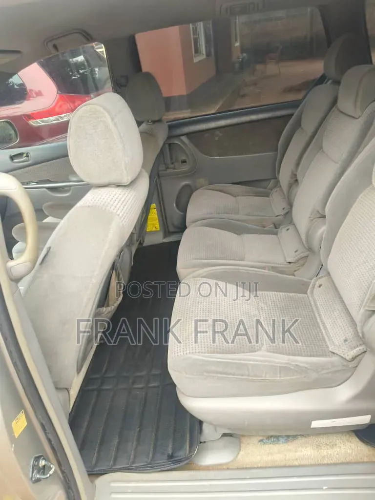 Toyota Sienna 2006 Silver