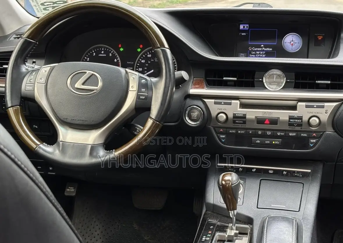 Lexus ES 350 FWD 2014 Red